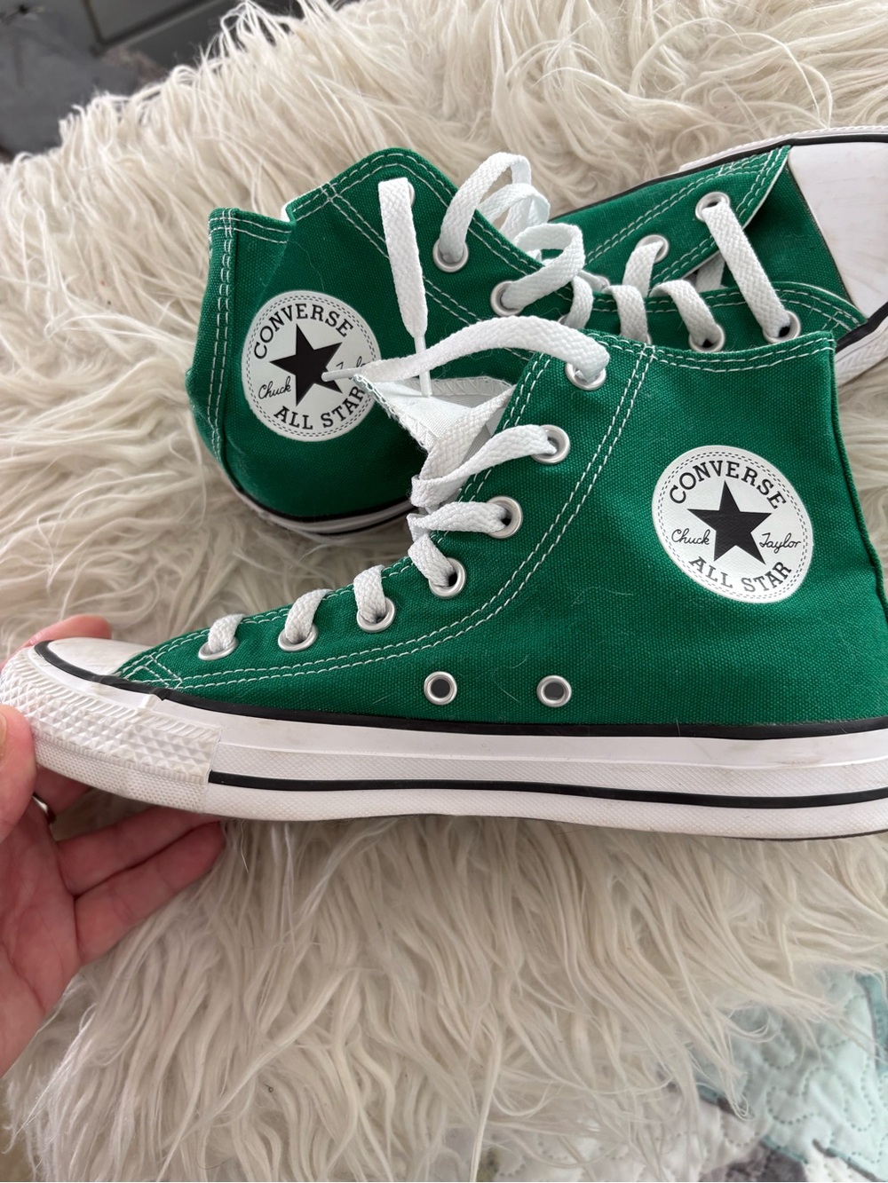 Converse Green High-Top Sneakers. Men 6, Women 8.